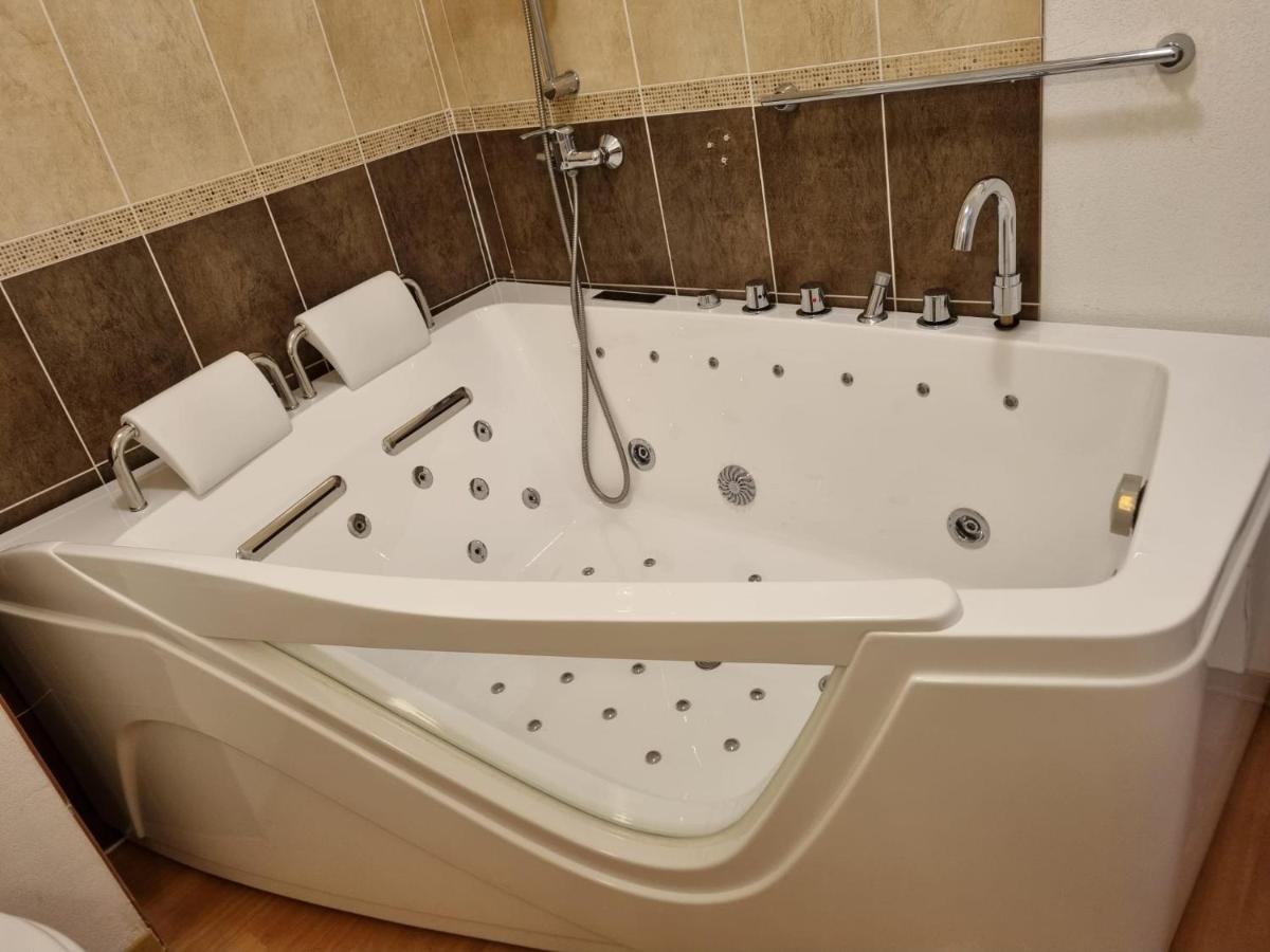 Les Orres 1800 Appartement 4 P Jacuzzi Balneo Prive Vue Piste Piscine Residence Екстер'єр фото